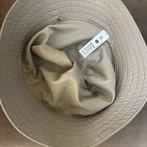 Lululemon Beige Bucket Hat - Picture 4 of 4